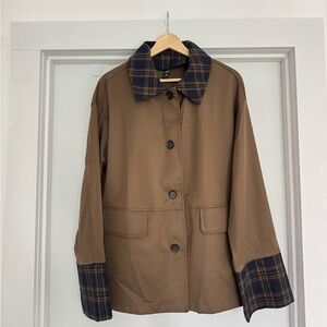 Classic Brown Utility Jacket with Plaid Accents